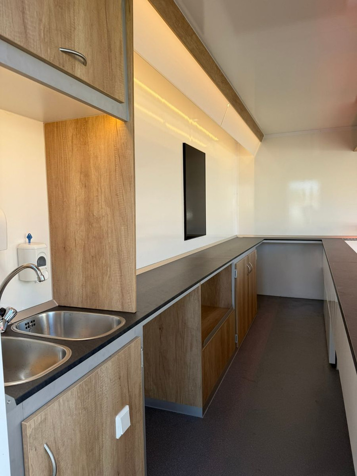 Renault ESSELMANN Verkaufsmobil - Matbil: bild 5 Renault ESSELMANN Verkaufsmobil - Matbil: bild 5