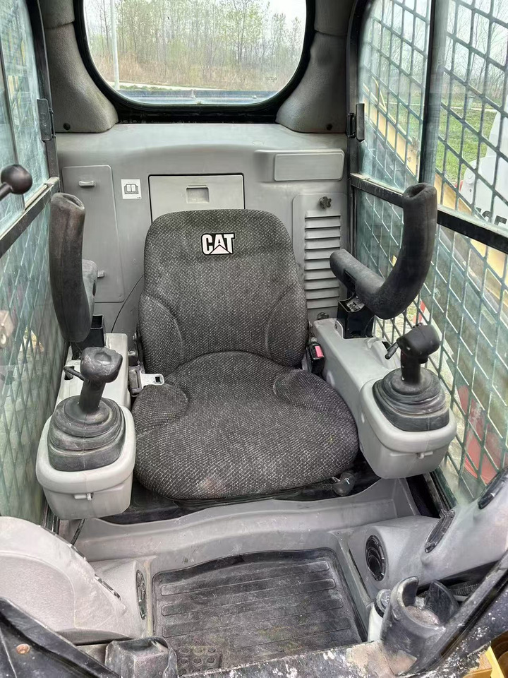 CAT 246C - Kompaktlastare/ Slirstyrda lastare: bild 5 CAT 246C - Kompaktlastare/ Slirstyrda lastare: bild 5