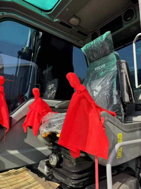 VOLVO EC240 - Bandgrävare: bild 3 VOLVO EC240 - Bandgrävare: bild 3