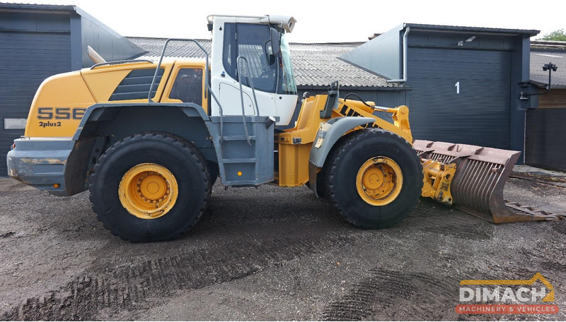 Liebherr L556 Like new!! Airco, quick coupler, skeleton bucket with teeths - Lastare: bild 2 Liebherr L556 Like new!! Airco, quick coupler, skeleton bucket with teeths - Lastare: bild 2