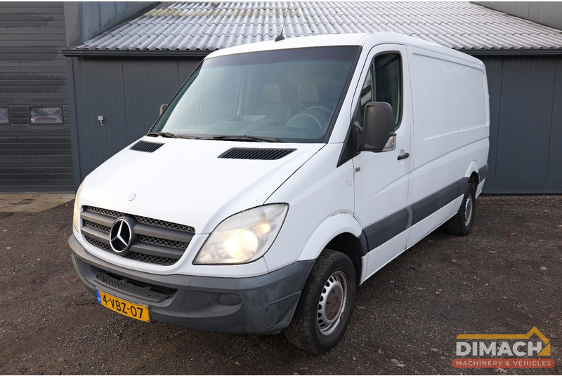 Mercedes-Benz 906 KA 35 Sprinter 313 - Euro 4 - L2H2 - trekhaak - airco - NL auto - Skåpbil: bild 1 Mercedes-Benz 906 KA 35 Sprinter 313 - Euro 4 - L2H2 - trekhaak - airco - NL auto - Skåpbil: bild 1