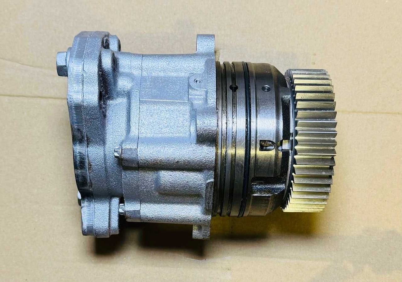 Mercedes PRZYSTAWKA odbioru mocy PTO pompy hydrauliki Setra Class 470 - Motor: bild 3 Mercedes PRZYSTAWKA odbioru mocy PTO pompy hydrauliki Setra Class 470 - Motor: bild 3