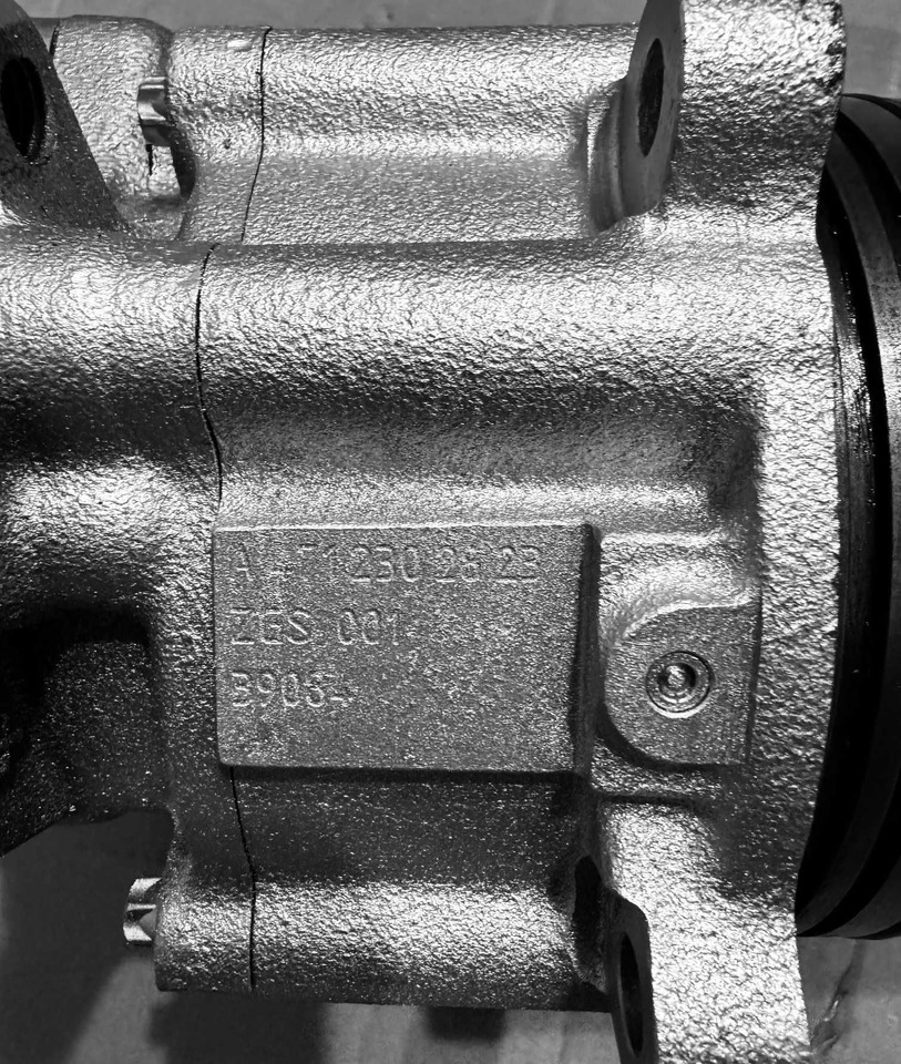 Mercedes PRZYSTAWKA odbioru mocy PTO pompy hydrauliki Setra Class 470 - Motor: bild 5 Mercedes PRZYSTAWKA odbioru mocy PTO pompy hydrauliki Setra Class 470 - Motor: bild 5