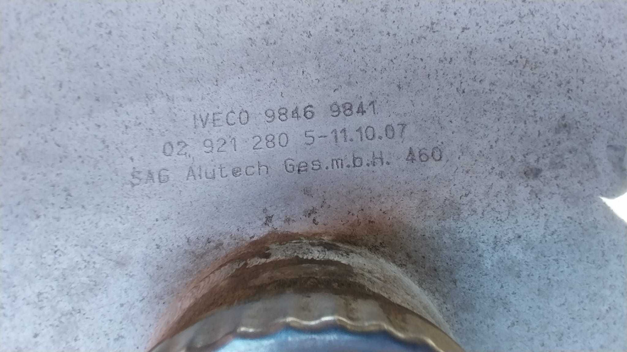 Zbiornik paliwa 280 / 300 IVECO STRALIS hiway mega e5 - Bränsletank för Lastbil: bild 2 Zbiornik paliwa 280 / 300 IVECO STRALIS hiway mega e5 - Bränsletank för Lastbil: bild 2