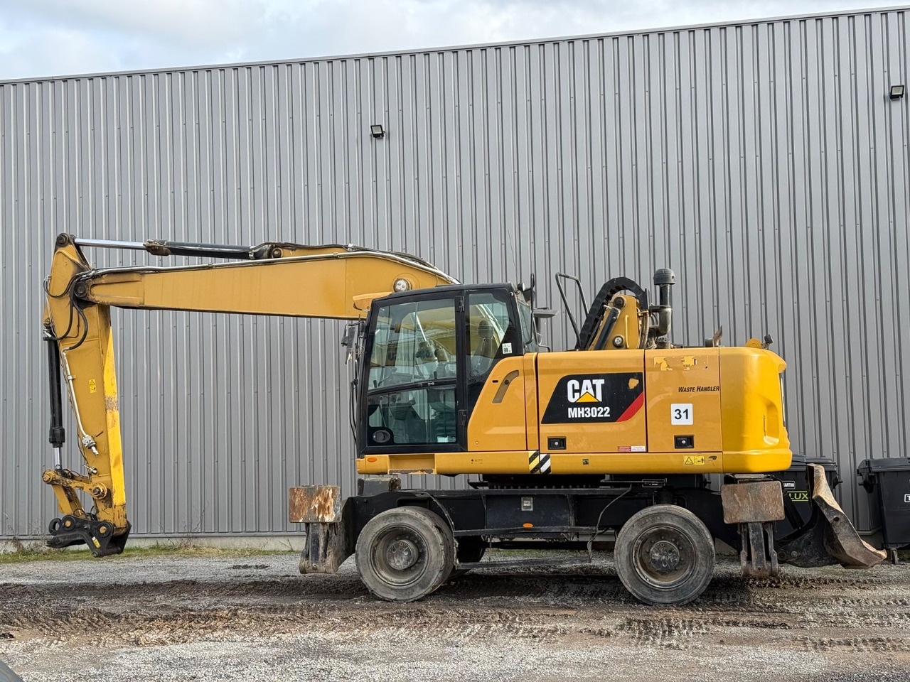 CAT MH3022 - Grävmaskin på däck: bild 5 CAT MH3022 - Grävmaskin på däck: bild 5