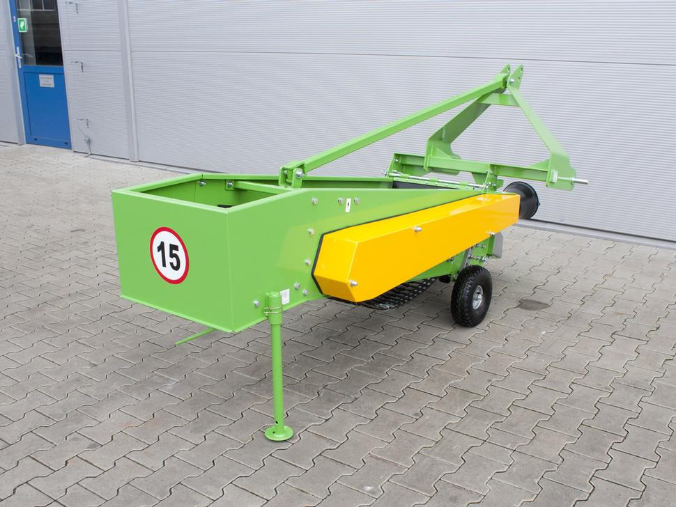 Bomet Siebkettenroder / Potato digger / Arracheuse de pomme de terre / Scavapatate / Однорядная картофельная копалка / Kopaczka do ziemniaków Z656 - Potatisupptagare: bild 2 Bomet Siebkettenroder / Potato digger / Arracheuse de pomme de terre / Scavapatate / Однорядная картофельная копалка / Kopaczka do ziemniaków Z656 - Potatisupptagare: bild 2