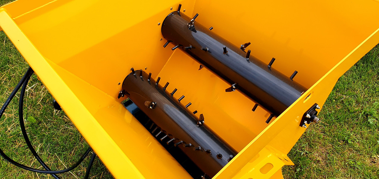 Grutech Einstreugerät / Spreader / Pailleuse / Rozściełacz - Halmhack: bild 5 Grutech Einstreugerät / Spreader / Pailleuse / Rozściełacz - Halmhack: bild 5