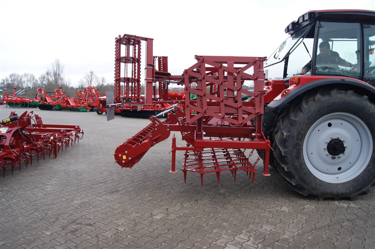 Lupus 5-Felder schwere Zinkenegge / Tine harrow / Herse à dents / Grada de púas de 5 campos / Erpice / 5-польная зубовая борона / Brona zębowa 5 m - Harv: bild 2 Lupus 5-Felder schwere Zinkenegge / Tine harrow / Herse à dents / Grada de púas de 5 campos / Erpice / 5-польная зубовая борона / Brona zębowa 5 m - Harv: bild 2