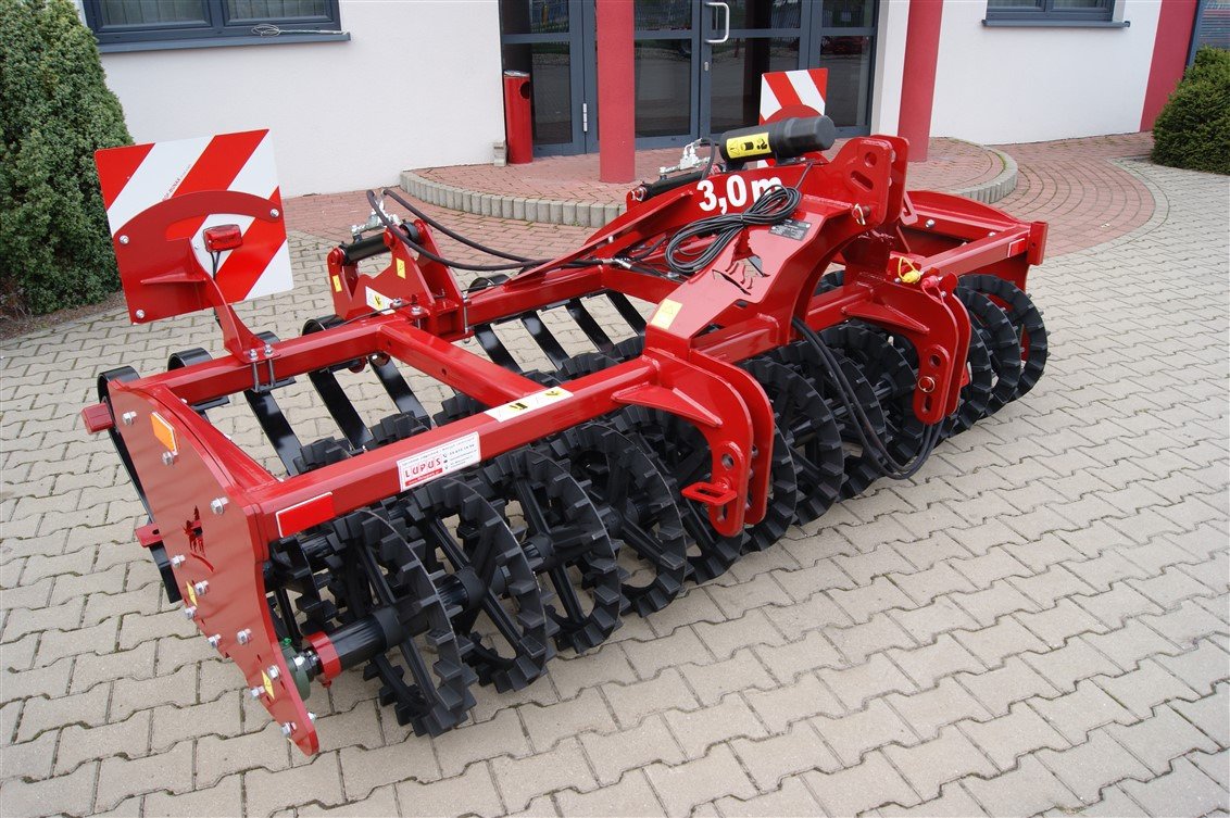 Lupus Crosskillwalze / Crosskill roller / Rouleau tandem avant Crosskill / Rodillo tándem delantero Wał przedni tandem Crosskill 3 m - Jordbruks-vält: bild 1 Lupus Crosskillwalze / Crosskill roller / Rouleau tandem avant Crosskill / Rodillo tándem delantero Wał przedni tandem Crosskill 3 m - Jordbruks-vält: bild 1