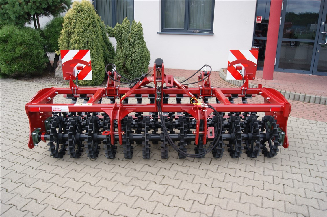 Lupus Crosskillwalze / Crosskill roller / Rouleau tandem avant Crosskill / Rodillo tándem delantero Wał przedni tandem Crosskill 3 m - Jordbruks-vält: bild 5 Lupus Crosskillwalze / Crosskill roller / Rouleau tandem avant Crosskill / Rodillo tándem delantero Wał przedni tandem Crosskill 3 m - Jordbruks-vält: bild 5