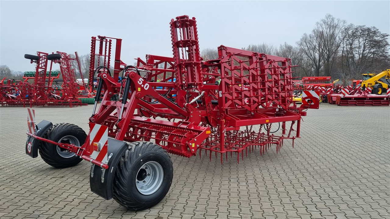 Lupus Zweireihige Zinkenegge / Tine harrow / Herse à dents / Grada de púas de dos hileras / Erpice / Двухрядная лаповая борона / Brona zębowa 5 m - Harv: bild 1 Lupus Zweireihige Zinkenegge / Tine harrow / Herse à dents / Grada de púas de dos hileras / Erpice / Двухрядная лаповая борона / Brona zębowa 5 m - Harv: bild 1