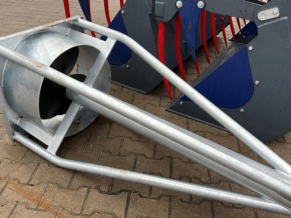 METAL-TECHNIK Güllemixer / Slurry agitator / Agitateur de lisier / Miscelatore / Смеситель жидкого удобрения  / Mieszadło do gnojowicy 5,4 m - Gödselspridare: bild 1 METAL-TECHNIK Güllemixer / Slurry agitator / Agitateur de lisier / Miscelatore / Смеситель жидкого удобрения  / Mieszadło do gnojowicy 5,4 m - Gödselspridare: bild 1