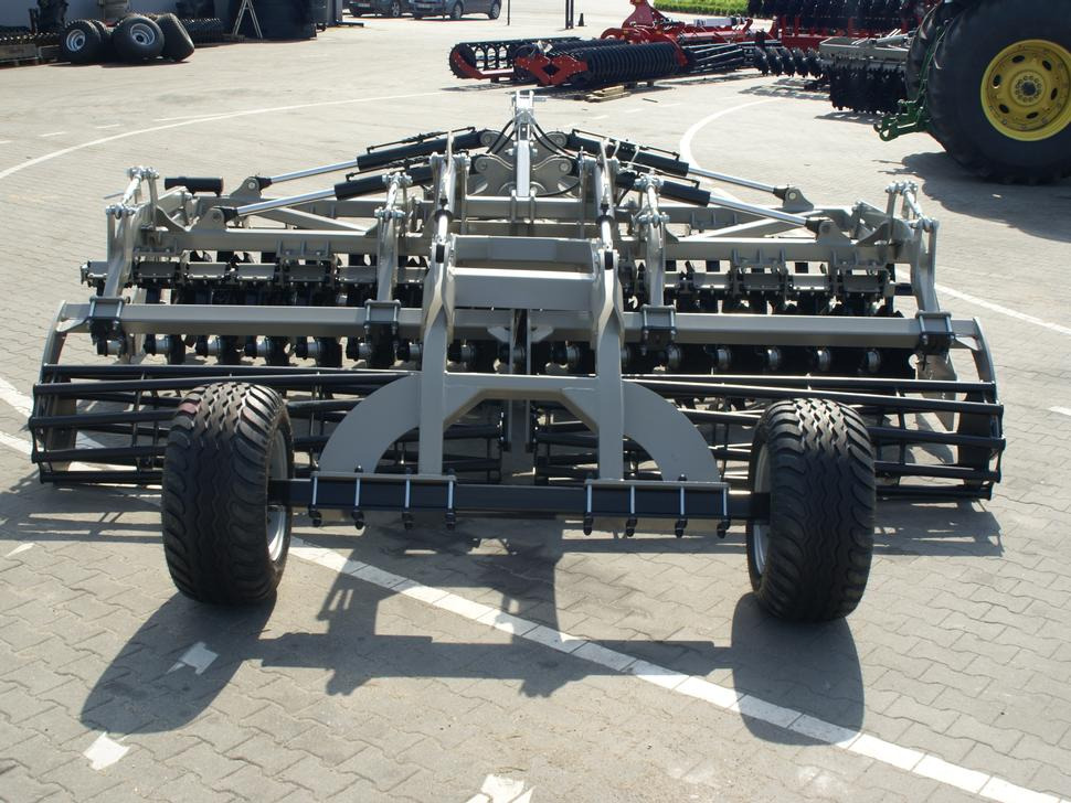 ROLEX Hydraulische Scheibenegge / Hydraulic discs harrow / Dechaumeur à disques / Erpice a dischi / Дисковая гидравлическая борона тип лёгкий с тележкой / Brona talerzowa hydraulicznie składana lekka - Tallriksredskap: bild 5 ROLEX Hydraulische Scheibenegge / Hydraulic discs harrow / Dechaumeur à disques / Erpice a dischi / Дисковая гидравлическая борона тип лёгкий с тележкой / Brona talerzowa hydraulicznie składana lekka - Tallriksredskap: bild 5