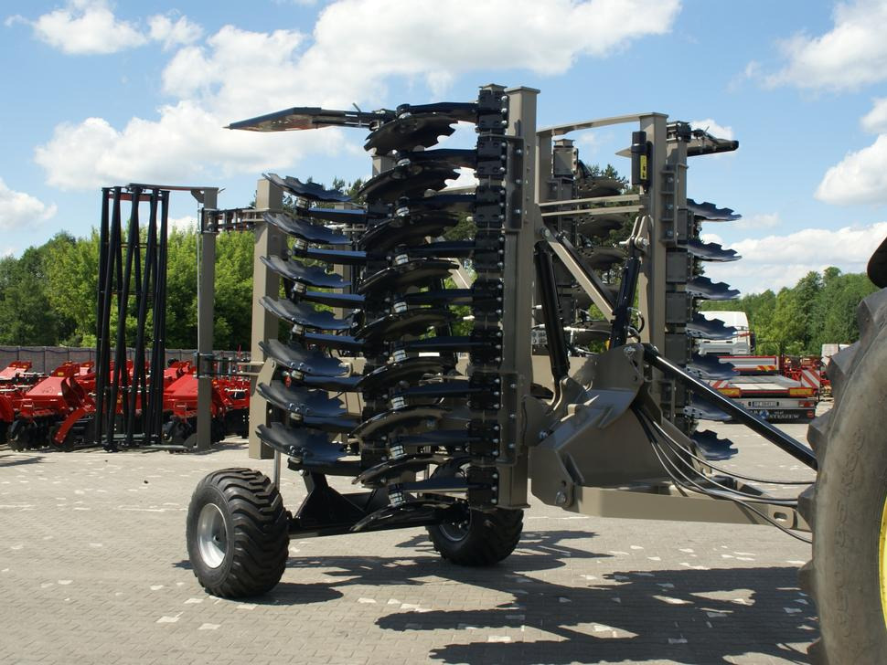 ROLEX Hydraulische Scheibenegge / Hydraulic discs harrow / Dechaumeur à disques / Erpice a dischi / Гидравлическая дисковая борона / Brona talerzowa hydraulicznie składana ciężka 4 m - Tallriksredskap: bild 1 ROLEX Hydraulische Scheibenegge / Hydraulic discs harrow / Dechaumeur à disques / Erpice a dischi / Гидравлическая дисковая борона / Brona talerzowa hydraulicznie składana ciężka 4 m - Tallriksredskap: bild 1