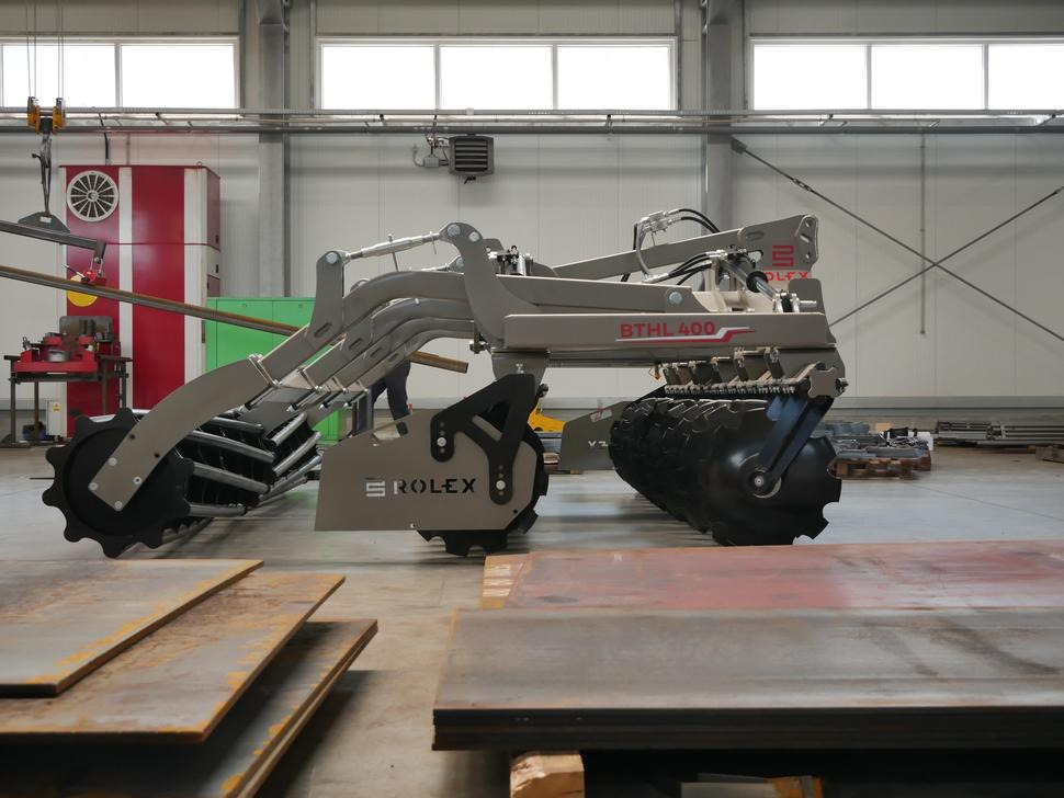 ROLEX Hydraulische Scheibenegge / Hydraulic discs harrow / Dechaumeur à disques / Erpice a dischi / Гидравлическая дисковая борона / Brona talerzowa hydraulicznie składana lekka 4 m - Tallriksredskap: bild 2 ROLEX Hydraulische Scheibenegge / Hydraulic discs harrow / Dechaumeur à disques / Erpice a dischi / Гидравлическая дисковая борона / Brona talerzowa hydraulicznie składana lekka 4 m - Tallriksredskap: bild 2