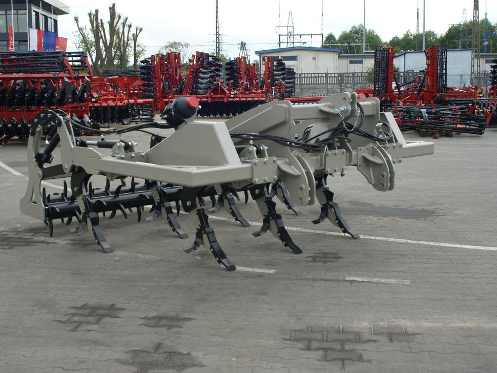 ROLEX Meißelpflug / Chisel plough / Decompacteur chisel / Aratro a scalpello Chisel / Чизельный плуг / Pług dłutowy 3 m - Djupluckrare: bild 5 ROLEX Meißelpflug / Chisel plough / Decompacteur chisel / Aratro a scalpello Chisel / Чизельный плуг / Pług dłutowy 3 m - Djupluckrare: bild 5