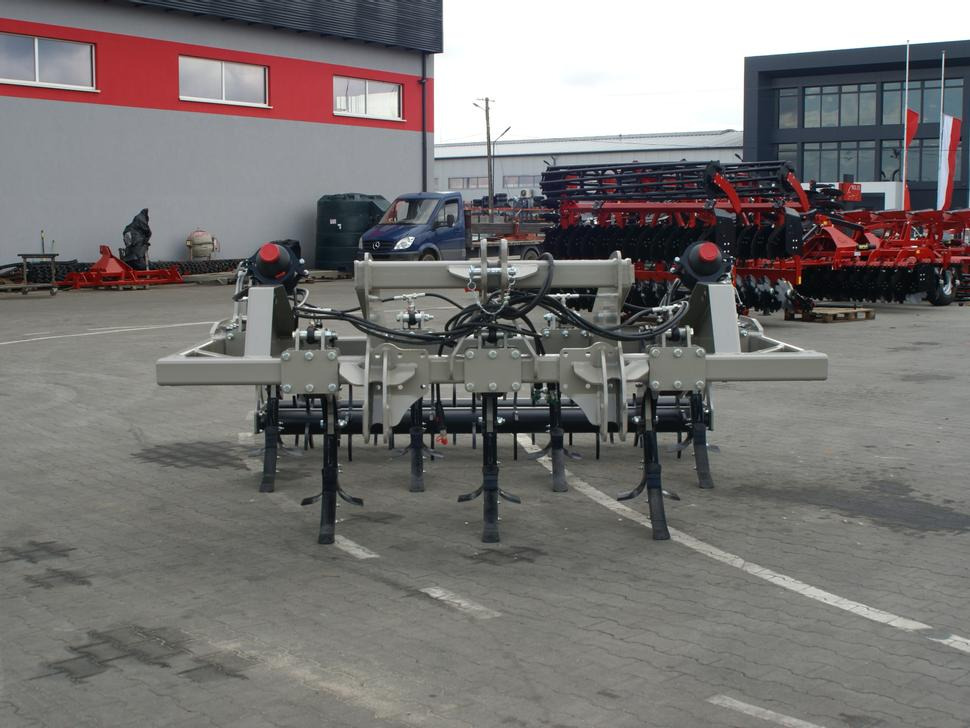 ROLEX Meißelpflug / Chisel plough / Decompacteur chisel / Aratro a scalpello Chisel / Чизельный плуг / Pług dłutowy 3 m - Djupluckrare: bild 3 ROLEX Meißelpflug / Chisel plough / Decompacteur chisel / Aratro a scalpello Chisel / Чизельный плуг / Pług dłutowy 3 m - Djupluckrare: bild 3