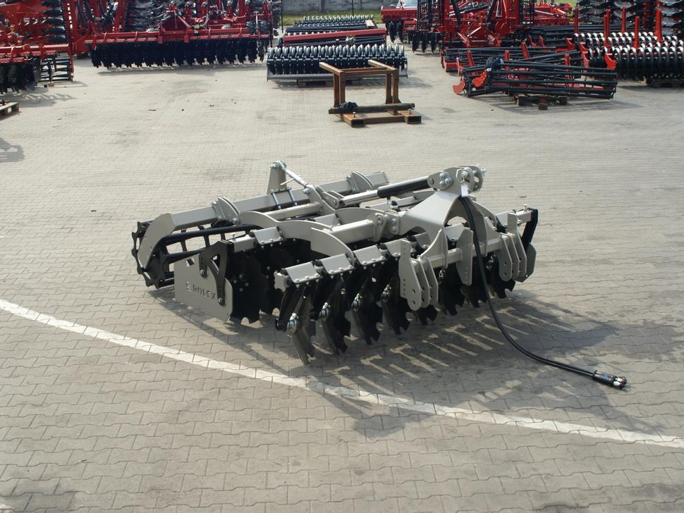 ROLEX Scheibenegge / Disc harrow for vineyards / Dechaumeur à disques pour vignes / Erpice a dischi / Дисковая борона для виноградника / Brona talerzowa do winnic 1,1 m - Tallriksredskap: bild 4 ROLEX Scheibenegge / Disc harrow for vineyards / Dechaumeur à disques pour vignes / Erpice a dischi / Дисковая борона для виноградника / Brona talerzowa do winnic 1,1 m - Tallriksredskap: bild 4