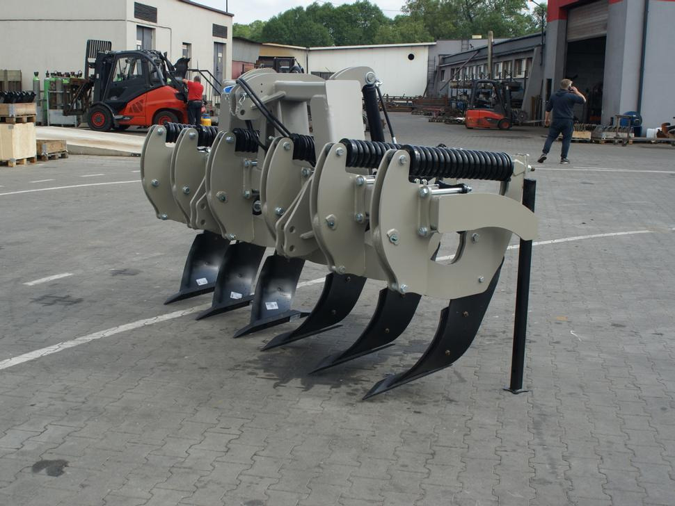 ROLEX Tiefenlockerer / Subsoiler / Décompacteur / Dissodatori / Subsolador / Глубокорыхлитель / Głębosz 3 m - Djupluckrare: bild 2 ROLEX Tiefenlockerer / Subsoiler / Décompacteur / Dissodatori / Subsolador / Глубокорыхлитель / Głębosz 3 m - Djupluckrare: bild 2