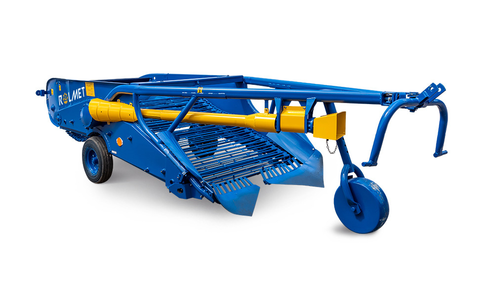 ROLMET Siebkettenroder / Potato digger / Arracheuse de pomme de terre / Scavapatate / 2-рядная картофелекопалка / Kopaczka do ziemniaków - Potatisupptagare: bild 1 ROLMET Siebkettenroder / Potato digger / Arracheuse de pomme de terre / Scavapatate / 2-рядная картофелекопалка / Kopaczka do ziemniaków - Potatisupptagare: bild 1