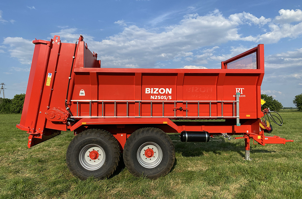 Roltrans Miststreuer / Manure spreader / Epandeur à fumier / Spandiletame / Разбрасыватель органических удобрений / Rozrzutnik obornika N250S/5 10 t - Kletgödselspridare: bild 3 Roltrans Miststreuer / Manure spreader / Epandeur à fumier / Spandiletame / Разбрасыватель органических удобрений / Rozrzutnik obornika N250S/5 10 t - Kletgödselspridare: bild 3