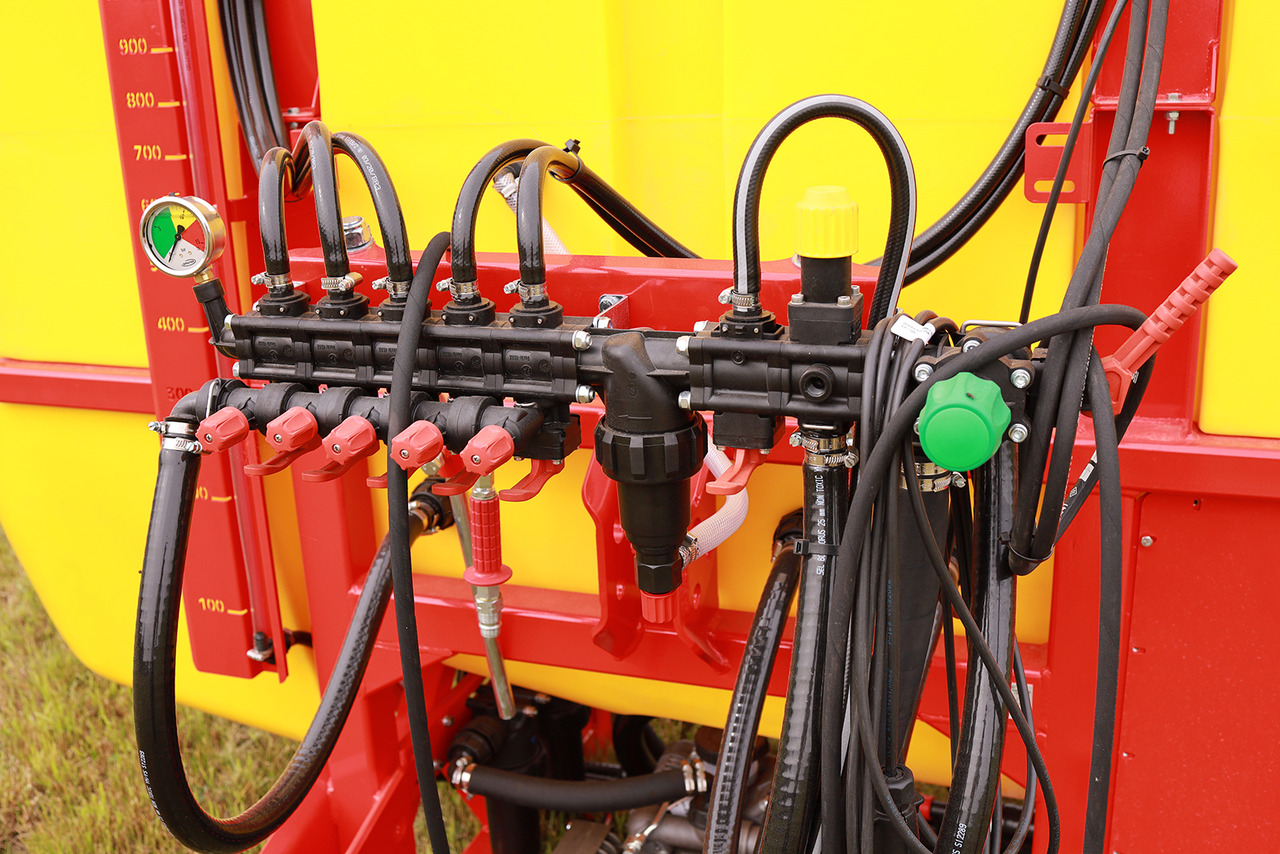 WOPROL Feldspritze / Sprayer / Pulvérisateur / Opryskiwacz 1000 L - Traktorburen spruta: bild 3 WOPROL Feldspritze / Sprayer / Pulvérisateur / Opryskiwacz 1000 L - Traktorburen spruta: bild 3