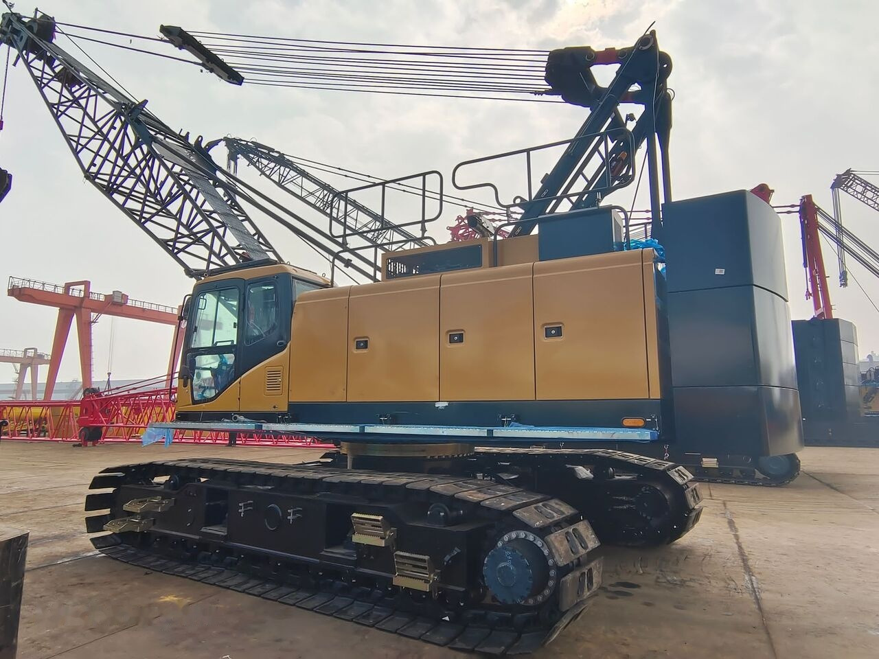 Sany SCE 600 A - Bandgående kran: bild 2 Sany SCE 600 A - Bandgående kran: bild 2