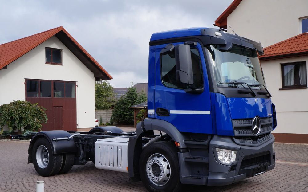 Mercedes-Benz ANTOS 1824 ACTROS EURO 6 RAMA DO ZABUDOWY ROZSTAW OSI 3.80M ANTOS 1830 1827 - Chassi lastbil: bild 3 Mercedes-Benz ANTOS 1824 ACTROS EURO 6 RAMA DO ZABUDOWY ROZSTAW OSI 3.80M ANTOS 1830 1827 - Chassi lastbil: bild 3