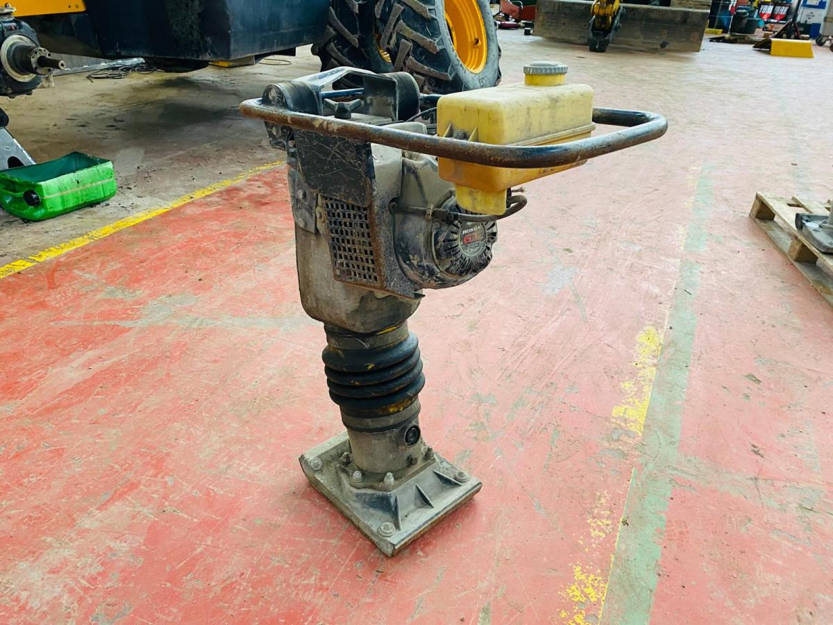 AMMANN Pilonneuse - Stamp: bild 4 AMMANN Pilonneuse - Stamp: bild 4