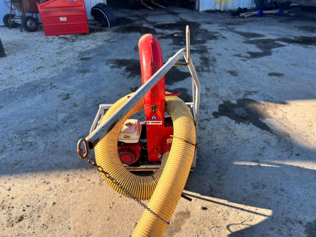 ASPIRATEUR A FEUILLE MOTORISÉ SUR BERCE (NET TVA) - Industridammsugare: bild 2 ASPIRATEUR A FEUILLE MOTORISÉ SUR BERCE (NET TVA) - Industridammsugare: bild 2