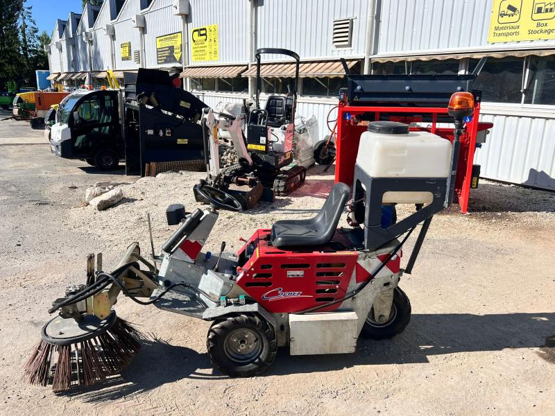 Cochet Balayeuse de désherbage automotrice Gecko (NET DE TVA) - Industriell sopmaskin: bild 2 Cochet Balayeuse de désherbage automotrice Gecko (NET DE TVA) - Industriell sopmaskin: bild 2