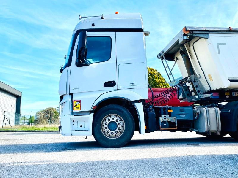 MERCEDES Tracteur routier ACTROS 1851 4X2 avec KIT HYDRAULIQUE - Dragbil: bild 2 MERCEDES Tracteur routier ACTROS 1851 4X2 avec KIT HYDRAULIQUE - Dragbil: bild 2