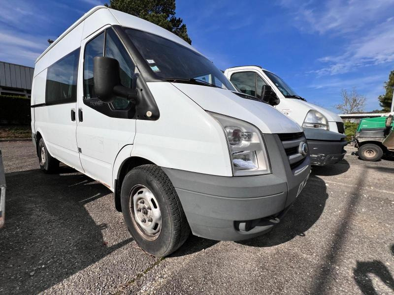 Ford Transit 2,2L TDCI 140cv Moteur HS - Små skåpbil: bild 1 Ford Transit 2,2L TDCI 140cv Moteur HS - Små skåpbil: bild 1