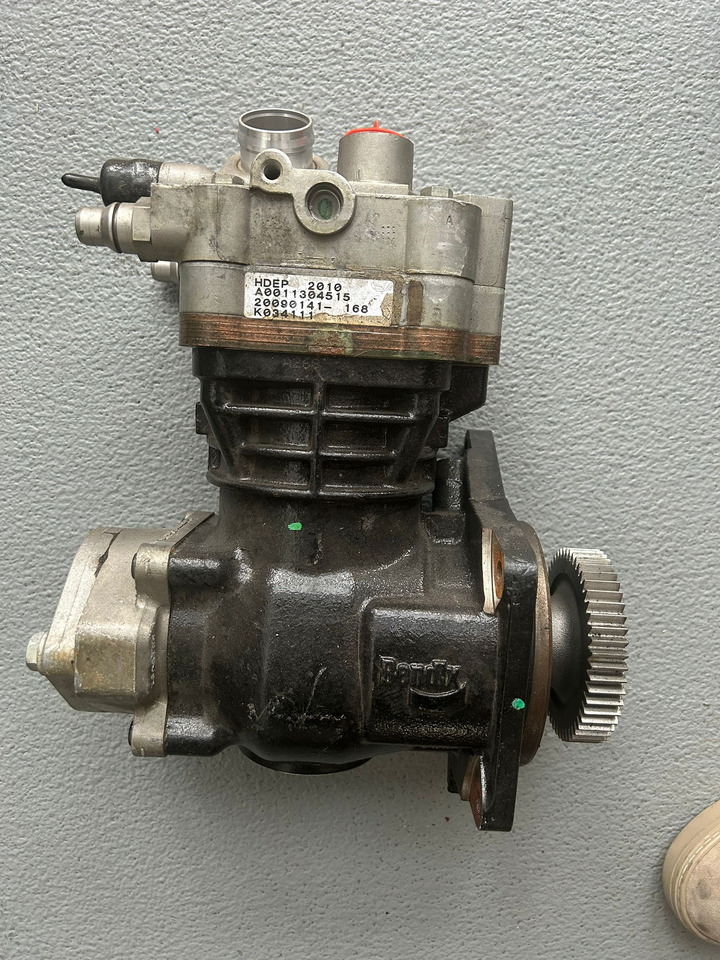 MERCEDES-BENZ KNORR-BREMSE-BENDIX- A0011304515 - Kompressor: bild 3 MERCEDES-BENZ KNORR-BREMSE-BENDIX- A0011304515 - Kompressor: bild 3
