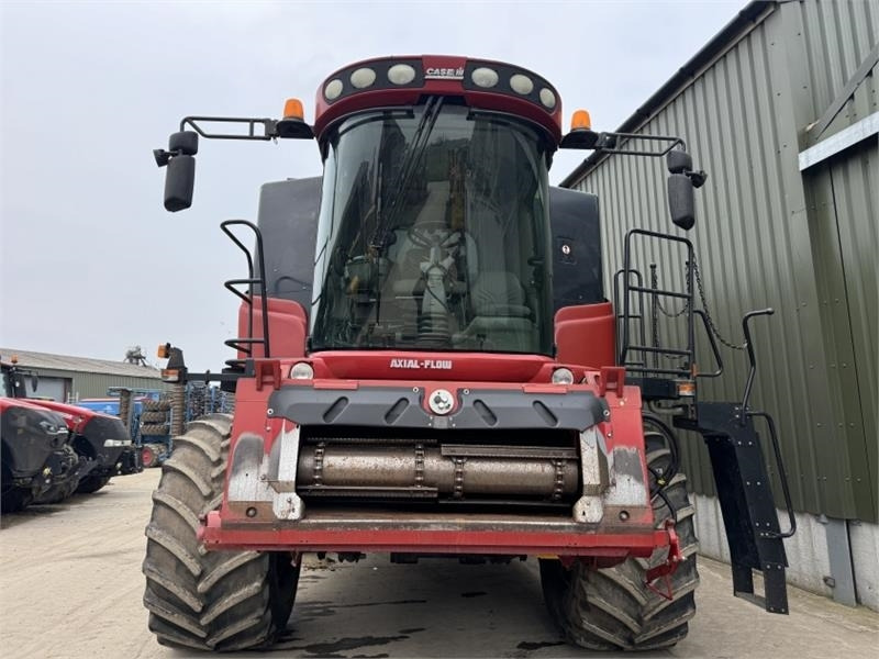 Case Axial Flow AFX 8010 c/w 30ft Header  - Tillbehör för skördemaskin: bild 5 Case Axial Flow AFX 8010 c/w 30ft Header  - Tillbehör för skördemaskin: bild 5