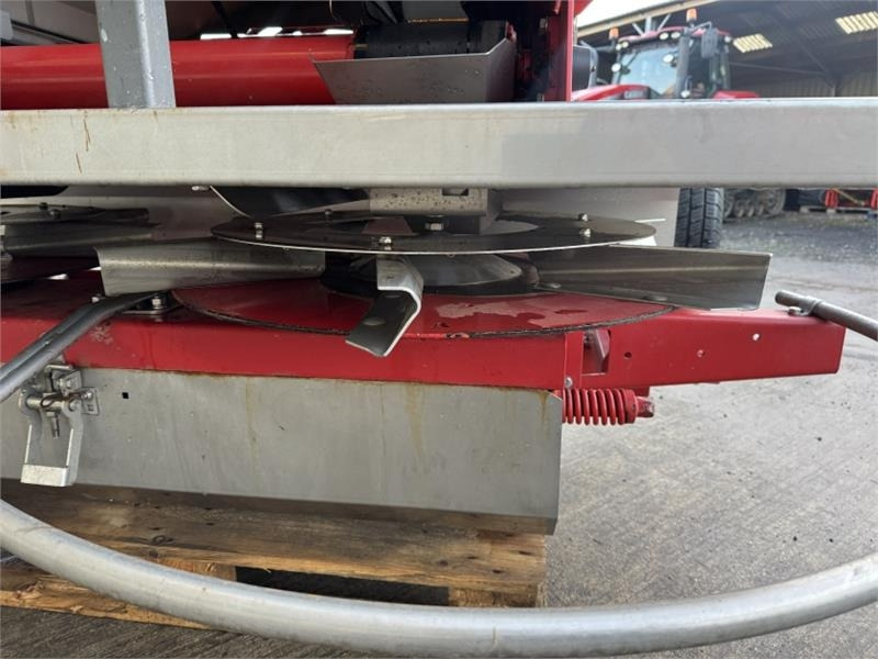 Leasa Krm F2 3000 Fert Spreader Krm F2 3000 Fert Spreader: bild 15 Leasa Krm F2 3000 Fert Spreader Krm F2 3000 Fert Spreader: bild 15