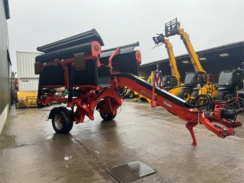 Kuhn Merge Maxx 950 Merger - Hövändare: bild 4 Kuhn Merge Maxx 950 Merger - Hövändare: bild 4