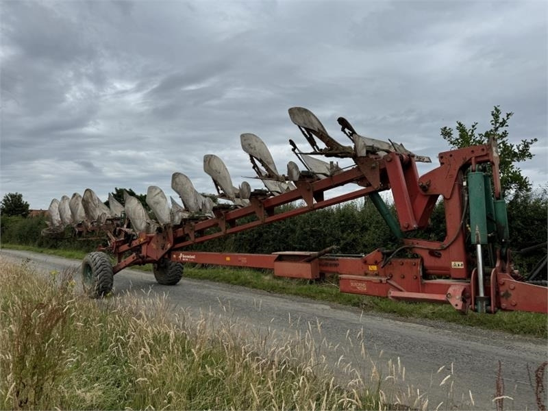 Kverneland 10 Furrow RW100 Varimat Plough **Video Below** - Plog: bild 2 Kverneland 10 Furrow RW100 Varimat Plough **Video Below** - Plog: bild 2