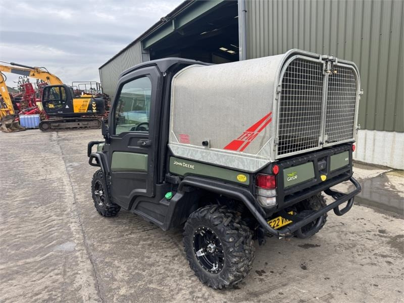 John Deere XUV 865M Gator - Lantbruksmaskiner: bild 2 John Deere XUV 865M Gator - Lantbruksmaskiner: bild 2