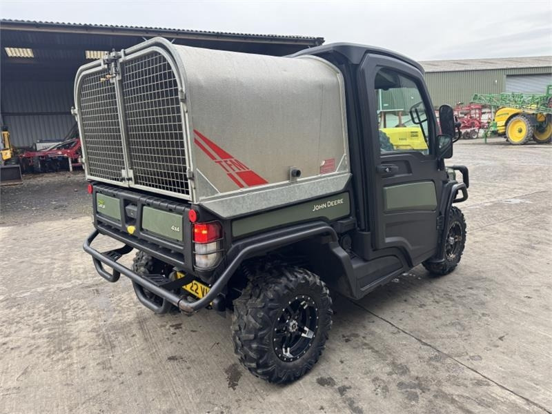 John Deere XUV 865M Gator - Lantbruksmaskiner: bild 4 John Deere XUV 865M Gator - Lantbruksmaskiner: bild 4