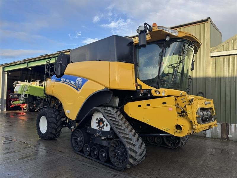 New Holland CR9070 c/w 30ft Varifeed Header - Tillbehör för skördemaskin: bild 3 New Holland CR9070 c/w 30ft Varifeed Header - Tillbehör för skördemaskin: bild 3