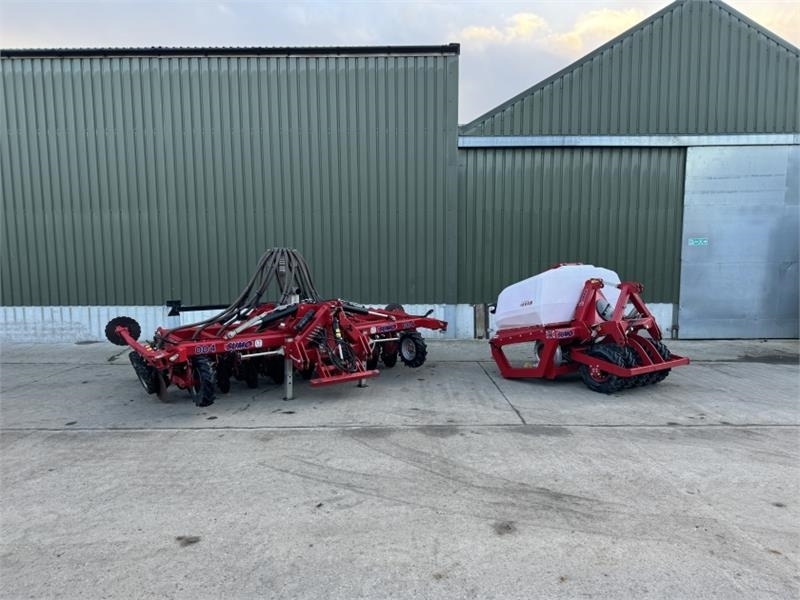 Sumo DD4 Seed Drill c/w Front Tank - Kombisåmaskin: bild 1 Sumo DD4 Seed Drill c/w Front Tank - Kombisåmaskin: bild 1