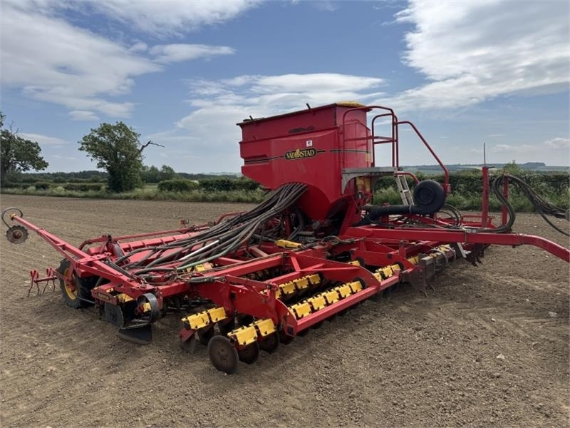Vaderstad Rapid A800s **Video Below** - Kombisåmaskin: bild 1 Vaderstad Rapid A800s **Video Below** - Kombisåmaskin: bild 1