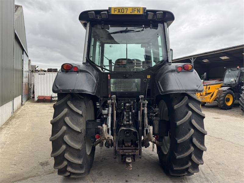 Valtra T121 Tractor - Traktor: bild 5 Valtra T121 Tractor - Traktor: bild 5