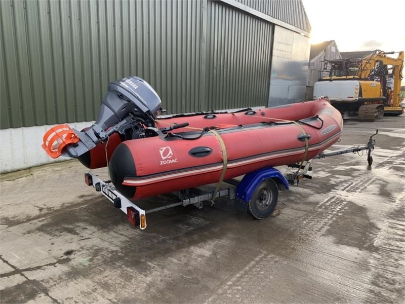 Zodiac Futura MKII Boat - Traktor: bild 2 Zodiac Futura MKII Boat - Traktor: bild 2