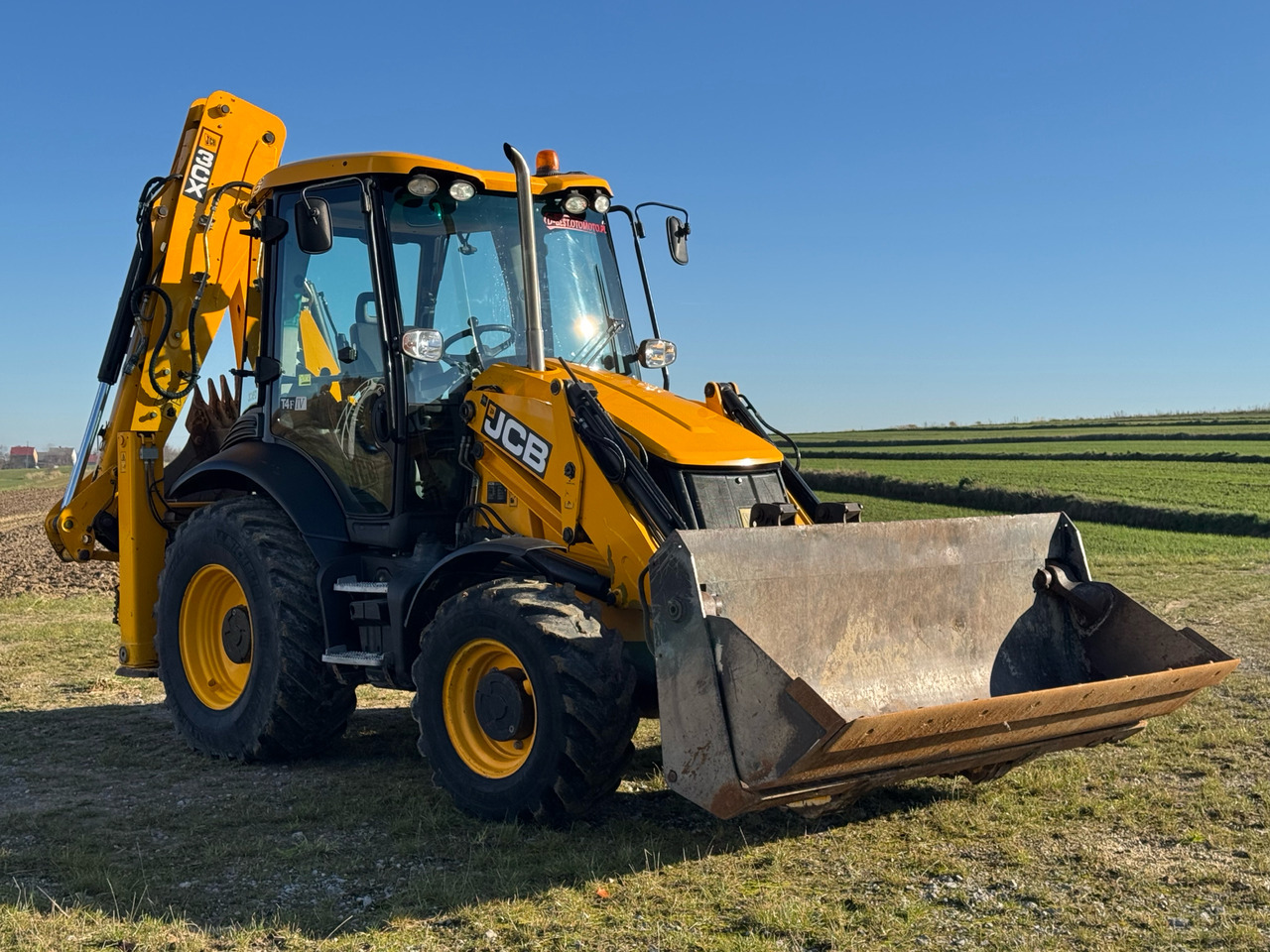 JCB 3CX / KOPARKO-ŁADOWARKA / 2019 ROK / 4200 MTH / KLIMATYZACJA / SPROWADZONA - Grävlastare: bild 1 JCB 3CX / KOPARKO-ŁADOWARKA / 2019 ROK / 4200 MTH / KLIMATYZACJA / SPROWADZONA - Grävlastare: bild 1