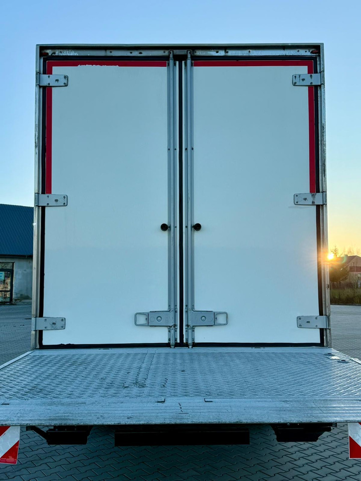 MERCEDES-BENZ ACTROS 1840 / CHŁODNIA / WINDA / 15 EUROPALET / 6.10 M DŁUGOŚCI / DUŻA KABINA / AUTOMAT / SPROWADZONY / SERWISOWANY / EURO 6 - Kylbil lastbil: bild 5 MERCEDES-BENZ ACTROS 1840 / CHŁODNIA / WINDA / 15 EUROPALET / 6.10 M DŁUGOŚCI / DUŻA KABINA / AUTOMAT / SPROWADZONY / SERWISOWANY / EURO 6 - Kylbil lastbil: bild 5