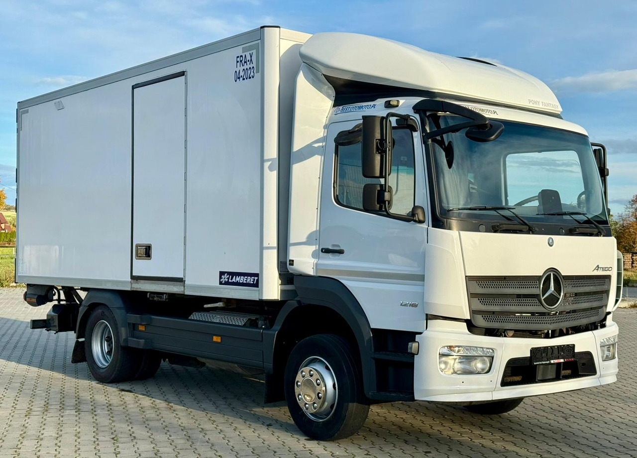 MERCEDES-BENZ ATEGO 1218 / CHŁODNIA / IZOTERMA / WINDA / 5.10 M DŁUGOŚCI / LAMBERET / AUTOMAT / 2017 ROK / 410 TYŚ KM - Kylbil lastbil: bild 1 MERCEDES-BENZ ATEGO 1218 / CHŁODNIA / IZOTERMA / WINDA / 5.10 M DŁUGOŚCI / LAMBERET / AUTOMAT / 2017 ROK / 410 TYŚ KM - Kylbil lastbil: bild 1