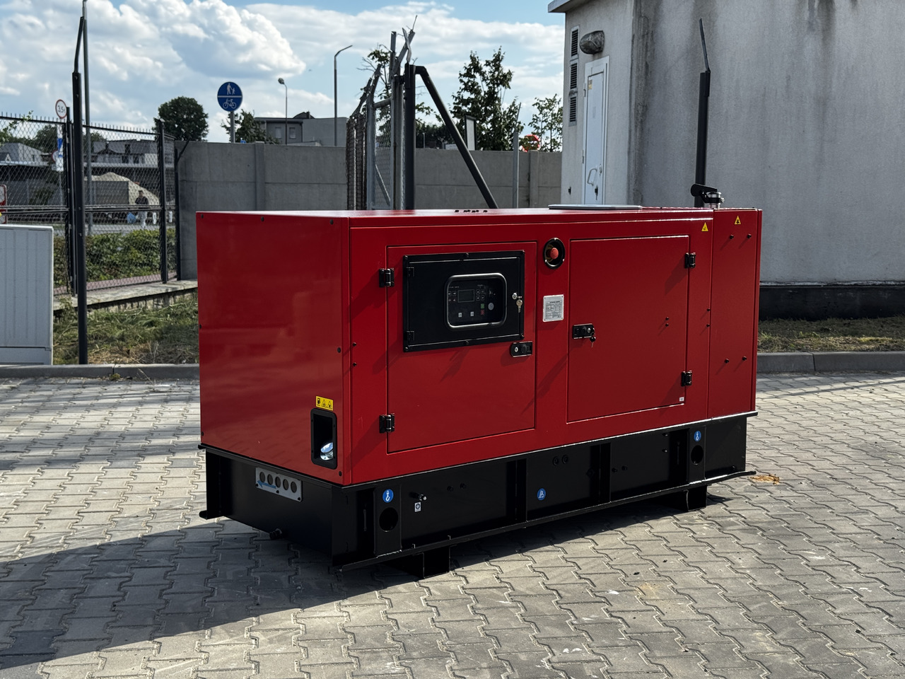 IVECO 80 kVA / 65 kW - Elgenerator: bild 2 IVECO 80 kVA / 65 kW - Elgenerator: bild 2
