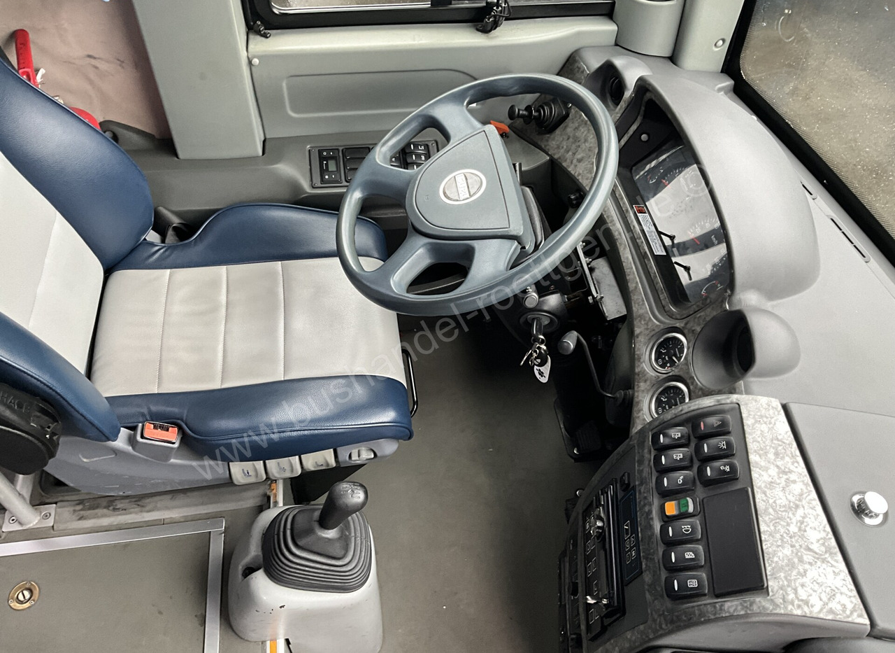 Förortsbuss Isuzu Nova: bild 19